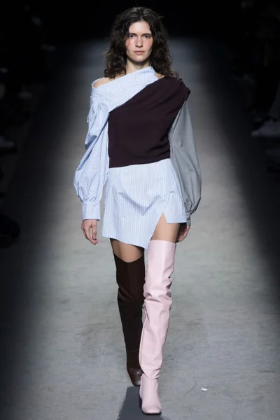 Look 31